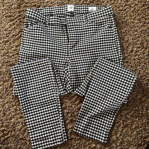 Gap black and white checkered skinny ankle pants